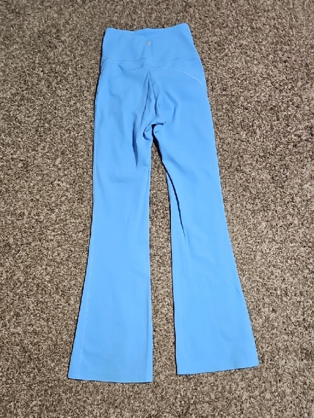 Lululemon Nulu Groove Flare Pants. Sz 4 31